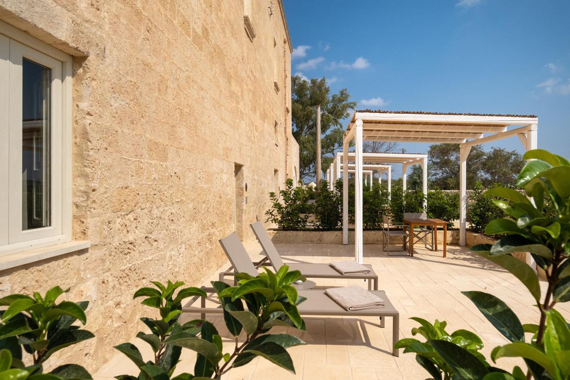 Masseria Donna Menga - The Leading Hotels Of The World Torre Lapillo Exterior foto