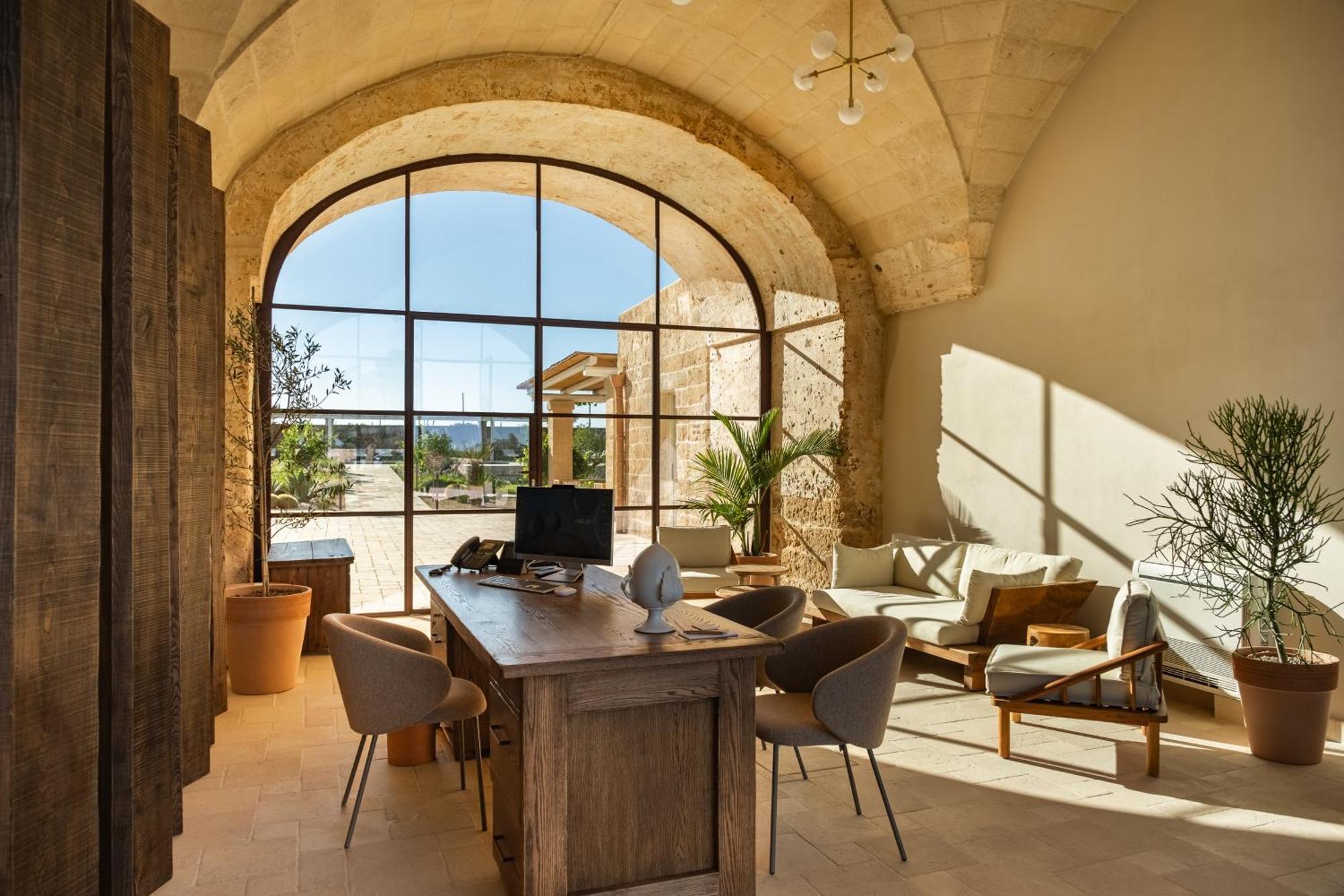 Masseria Donna Menga - The Leading Hotels Of The World Torre Lapillo Exterior foto